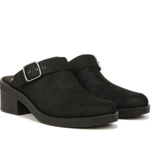 Bzees Women's Open Book Mule In Black Leather (WIDE)